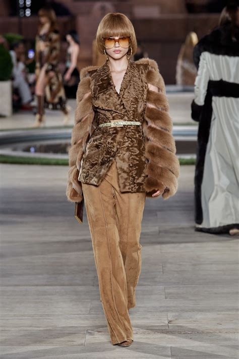 fendi couture 2019 modella candice swanepoel|fendi fur collection.